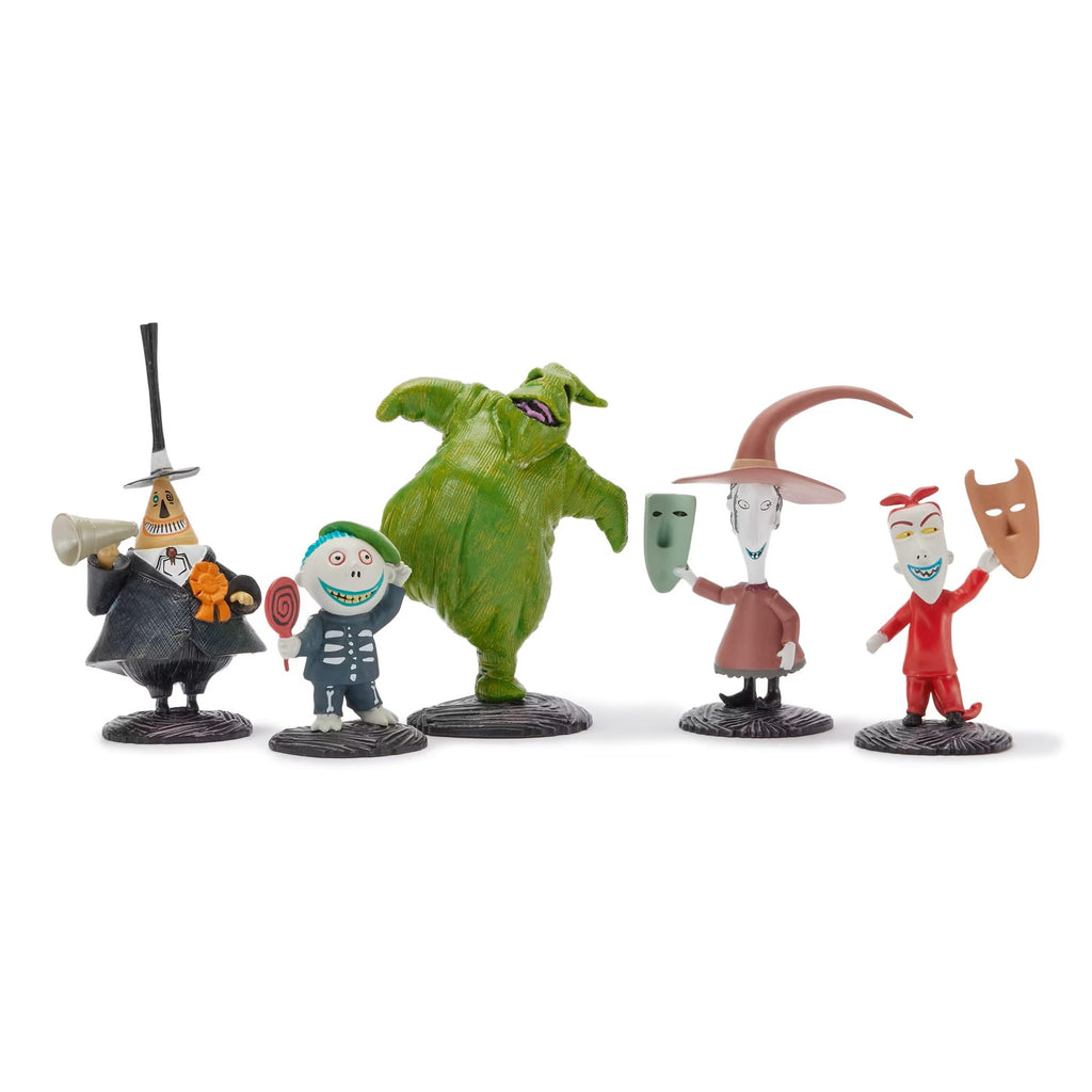 8 Fully Sculpted Figures in Double-Tiered Box with Scenic Backgrounds K770